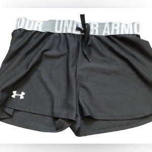 Under Armour Heatgear Women’s Size Small Loose Fitting Shorts Elastic Waistband